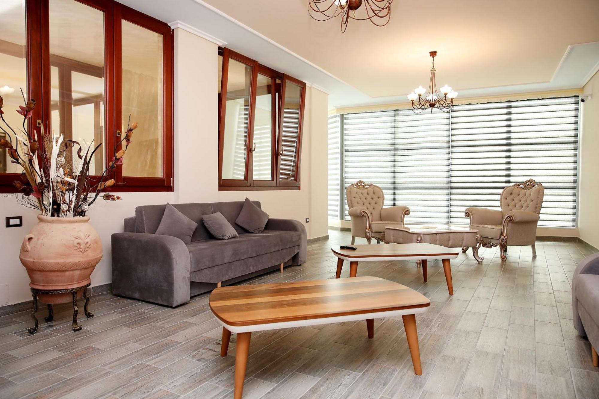 Hotel Vd Roleks Vlore Ngoại thất bức ảnh